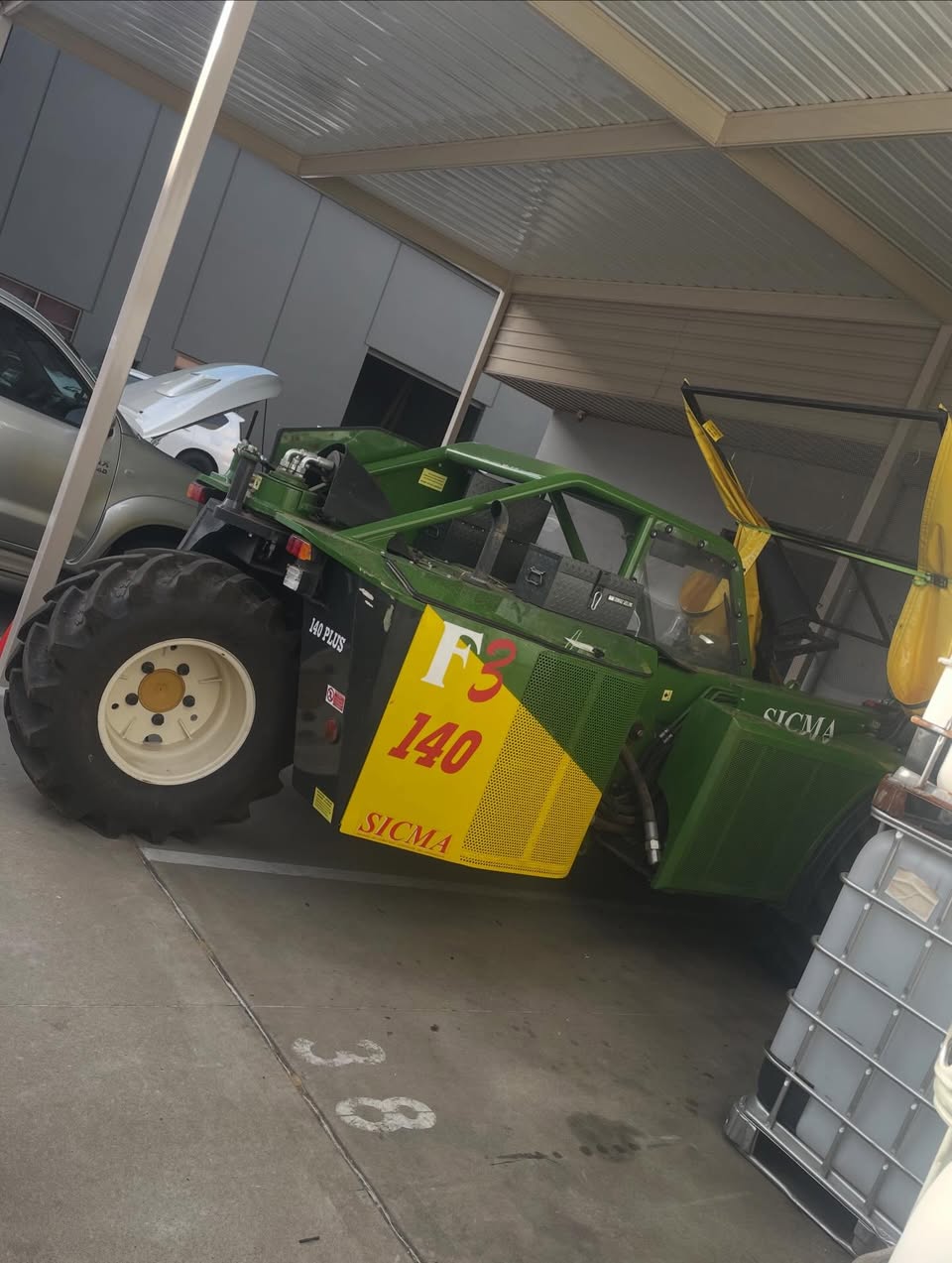 Combine harvester diagnostic and fault finding in grain field